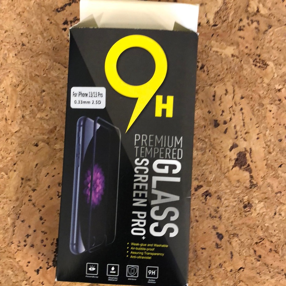 Box of 10- iPhone 13/13 Pro tempered glass screen protectors